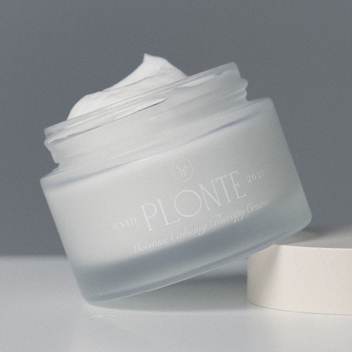 Интенсивный увлажняющий и восстанавливающий крем для лица с экстрактом хауттюйнии Ulleung Island Heartleaf Moisture Calming Therapy Cream фото 3